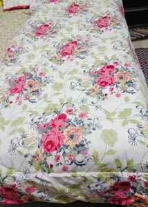 Beautiful Red White' ❤️Comforter