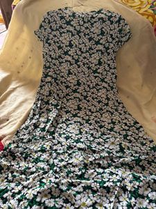 Floral Print Scoop Neck Shift Dress