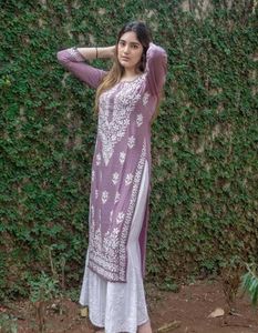Levender Embroidered Straight Kurti 💜