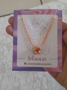 Elegant Rose Gold Necklace