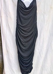 I. Chic Black Midi Bodycon Dress