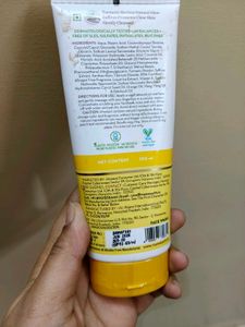 Mamaearth Ubtan Natural Glow Face Wash