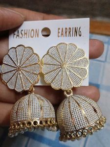 Jhumka Earing