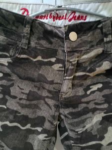 Brown Camouflage Capri Pants
