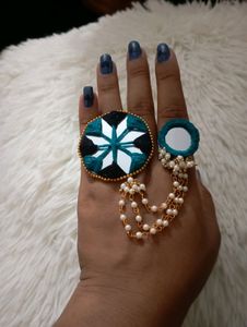 Elegant Double Ring With Three Layer Bead Chain