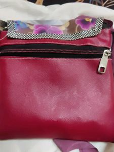 Sling Bag 🛍️