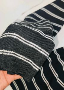 Women Black &amp; White Pullover