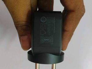 Spigen PowerArc 30w Charger