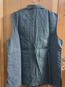 Gray Sleeveless Vest