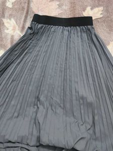 Pleated Midi Skirt