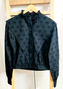 Chic Black Embroidered Top Size-36-38