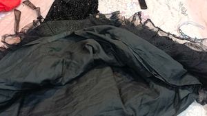 Black Gown 8 Se 10 Sal Tak Ki Ladki Ke Liye