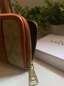 Coach Mini Wallet with box(Sold Out)