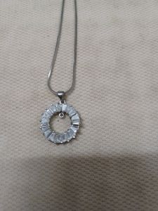 CRYTSAL PENDANT CHAIN