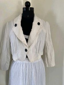 Chic Cropped Blazer