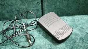 Mini Sewing Machine It' Completely New,Not Used