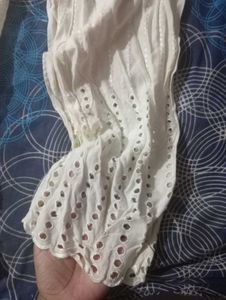 Kurti with chikenkari pant