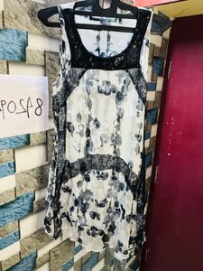 Stylish Sleeveless Top