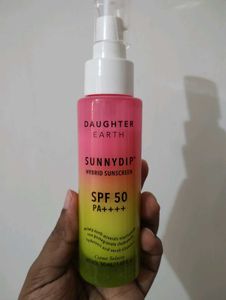 Daughter Earth Hybrid Sunscreen 50+++