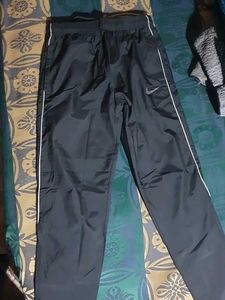 Brand NEW Nike Track Pants Size 28