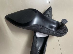 Romeo Gigli Milano Pointed Heels