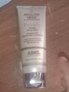 Ayouthveda Pearl Brightening Face Wash