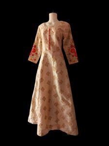 Ethenic Beautiful Embroidery Work Gown😍🫠👑