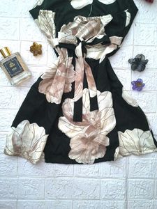 Halter Neck Pinteresty Dress🖤
