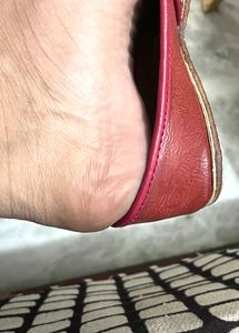 Maroon Ethnic Jutti