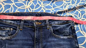 internation brand unisex strechable jeans.