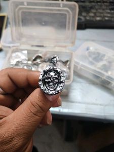 Motorchain Skull Model Ring