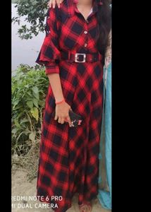 Red Collar Gown ..