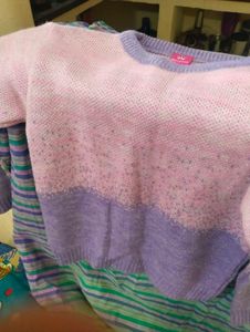 Cute Girl&#39;s Sweater 2-3yr+4-5yr combo