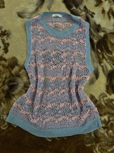 Knitted Sleeveless Top
