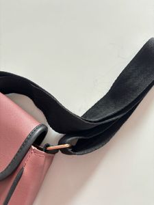 🌷💕🪞Maroon Sling Bag