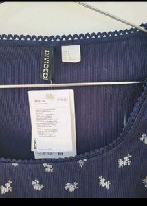 H&amp;M Lace Trimmed Long Sleeve Top/ Size-S