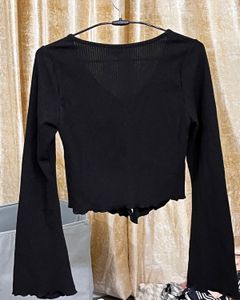 v neck long sleeved top