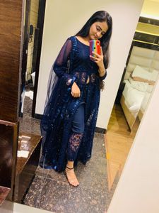Elegant Navy Blue Kurta Set