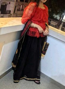 Full Set Lehnga Top Dupatta Very Beautiful Elegant