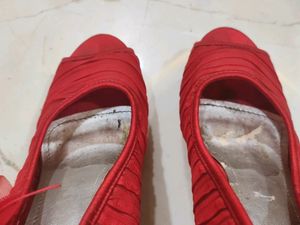 Red Pencil Heels With Flower Patch