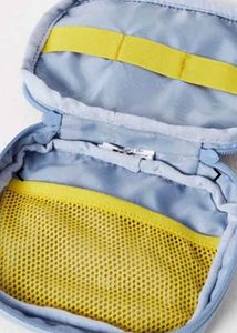 Men graphic print cable Organizer