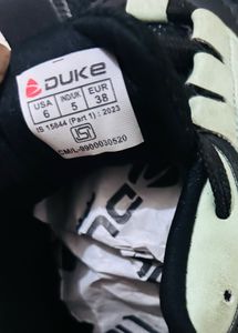 duke woman walking shoes 👟