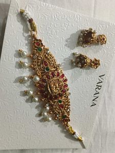 Necklace &amp; Earring Set