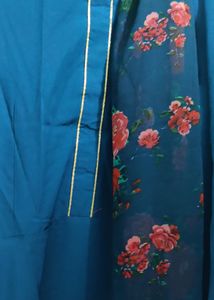 kurta with Printed Dupatta Set