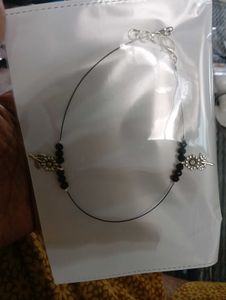 Black Bead Flower Anklet