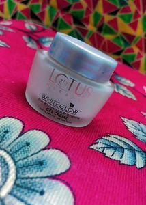 🌸 Lotus WhiteGlow Cream