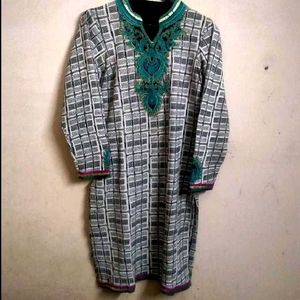 Elegant woollen Kurta Set