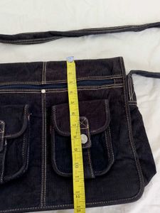 Levi's massenger bag