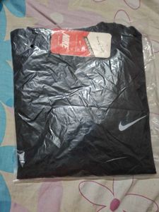 Nike T-Shirt