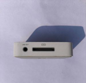 Apple iPod/iphone old 30pin Dock - White
